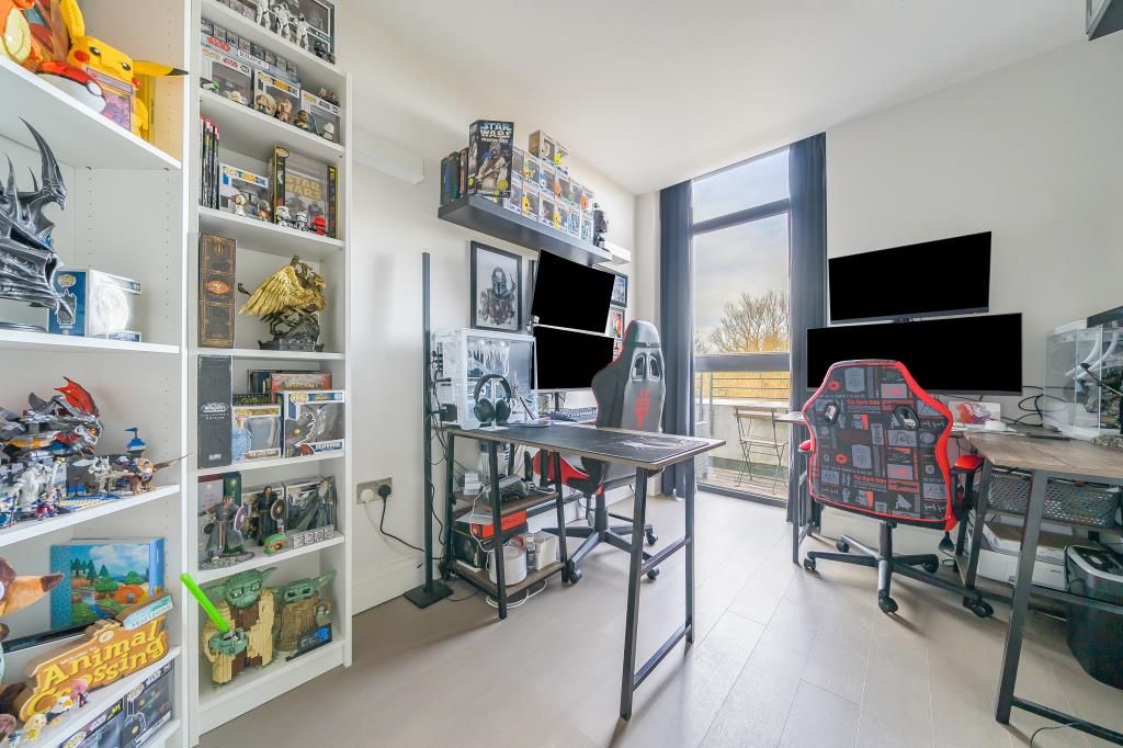 Additional image 6 of 2 bed flat for saleNewbury, Berkshire RG14