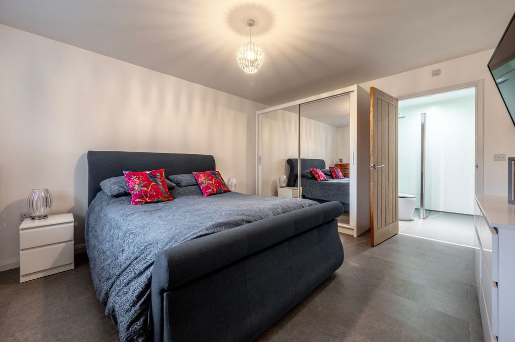 Additional image 17 of 6 bed detached house for saleChestnut Avenue, Oulton Broad NR32