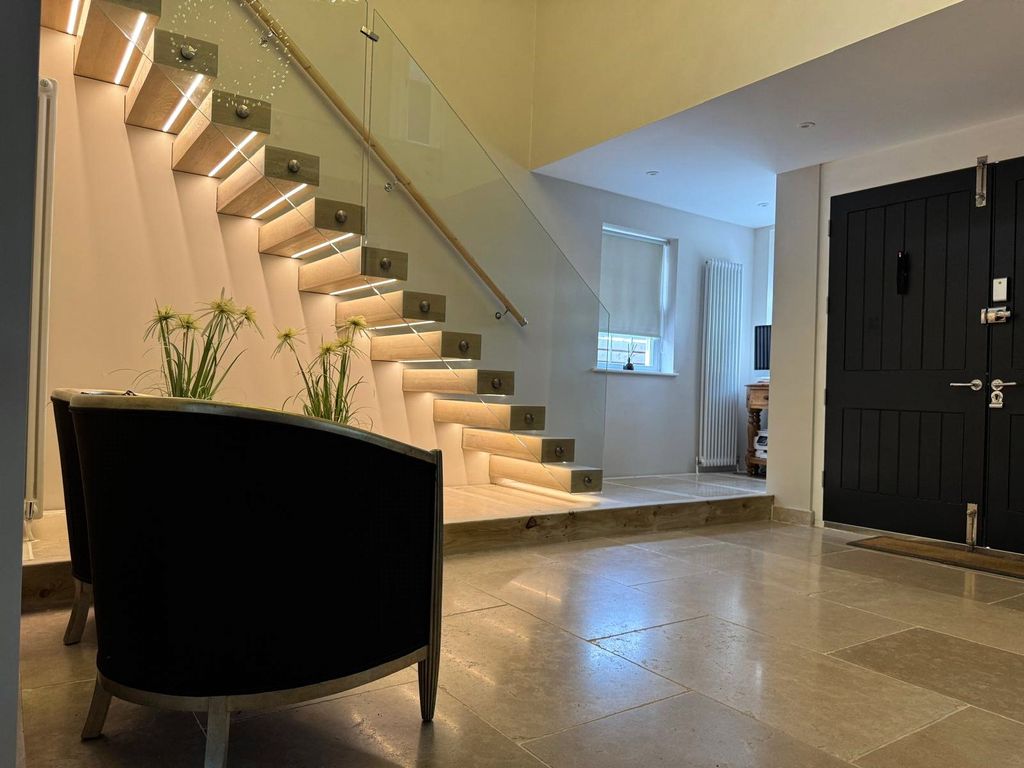 Additional image 10 of 4 bed link detached house for saleHollington Crescent, New Malden KT3