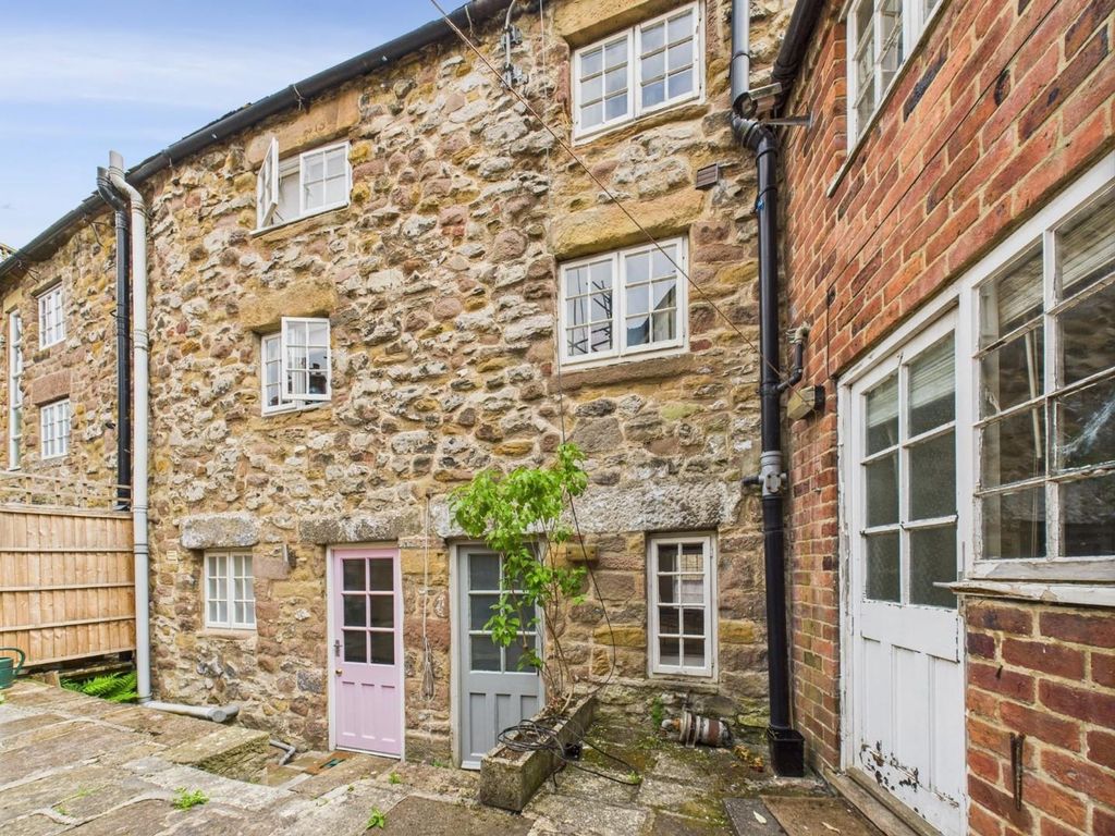 2 bed terraced house for saleSt. Marys Gate, Wirksworth DE4
