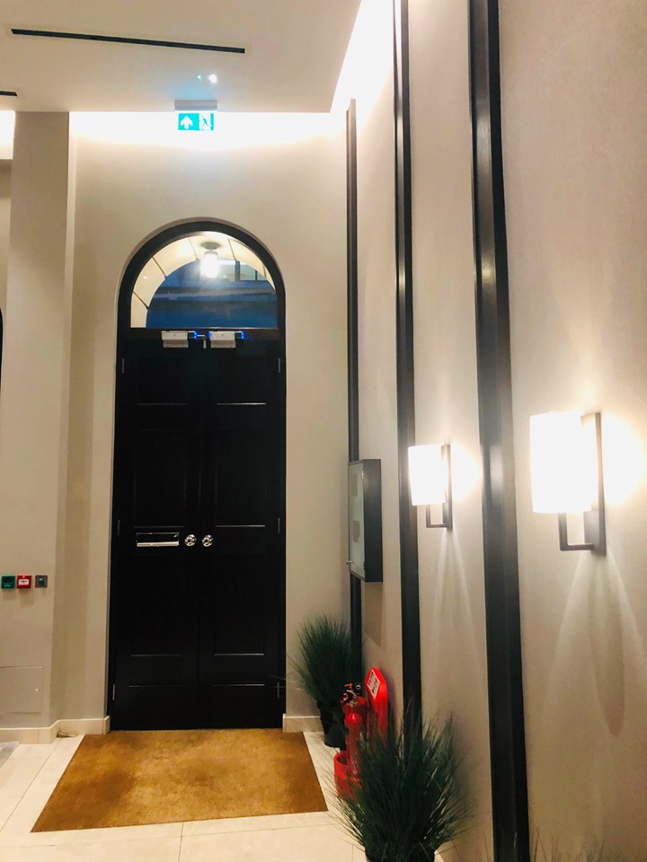 2 Bed Flat, Chancery Lane, WC2A, N1 7GU photo 3