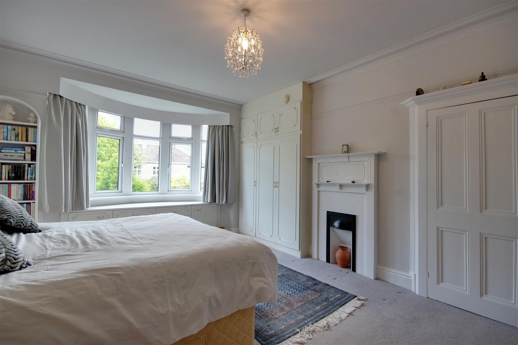Additional image 11 of 5 bed semi-detached house for saleNunburnholme Avenue, North Ferriby HU14