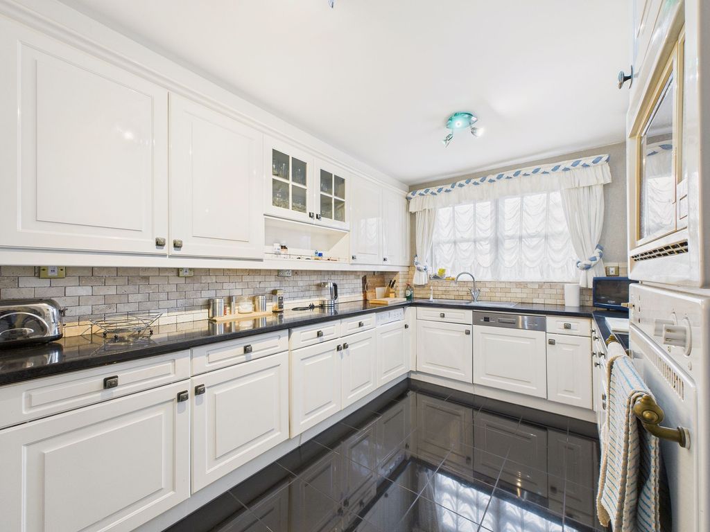 Additional image 2 of 2 bed flat for saleChandlers Quay, St Peters Basin, Newcastle Upon Tyne NE6
