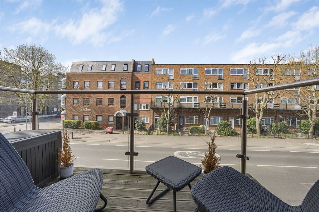 Additional image 3 of 2 bed flat for saleCoombe Road, New Malden KT3