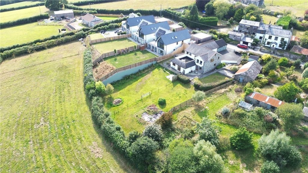 5 bed detached house for saleRezare, Launceston PL15