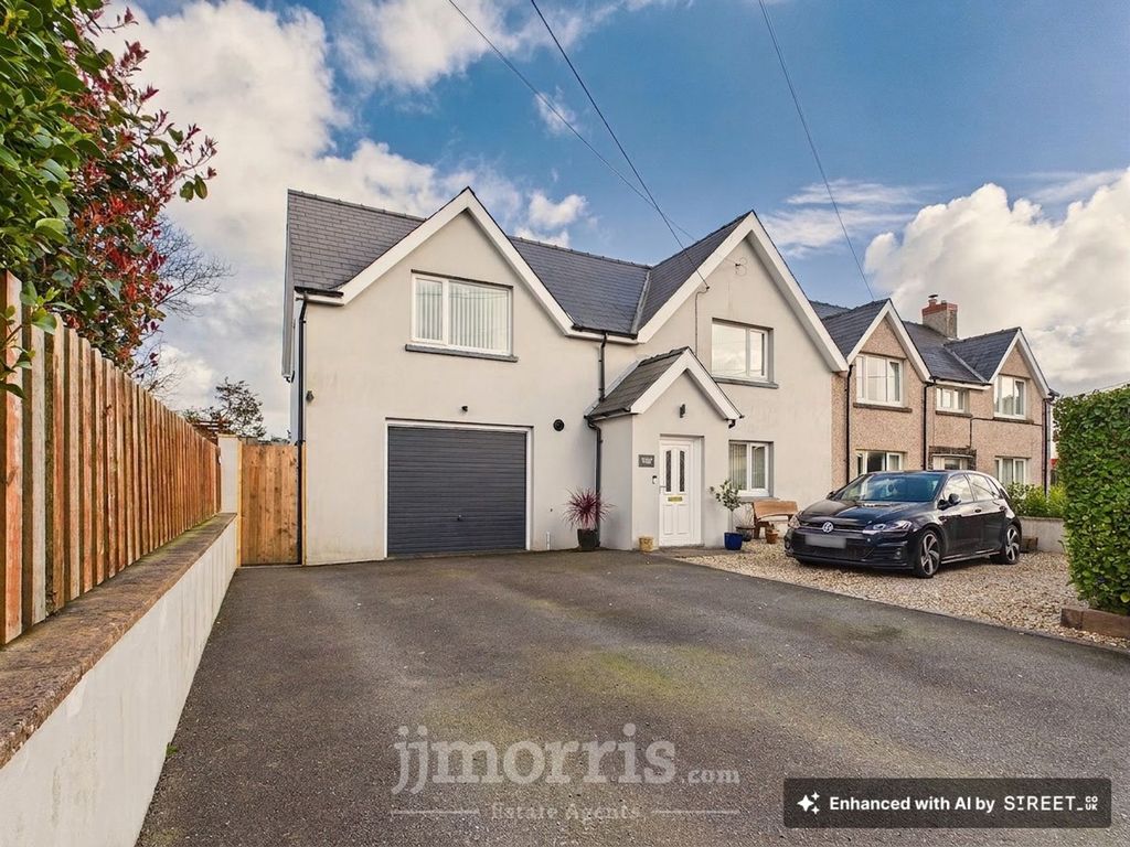 3 bed semi-detached house for saleChurch Lane, Robeston Wathen SA67