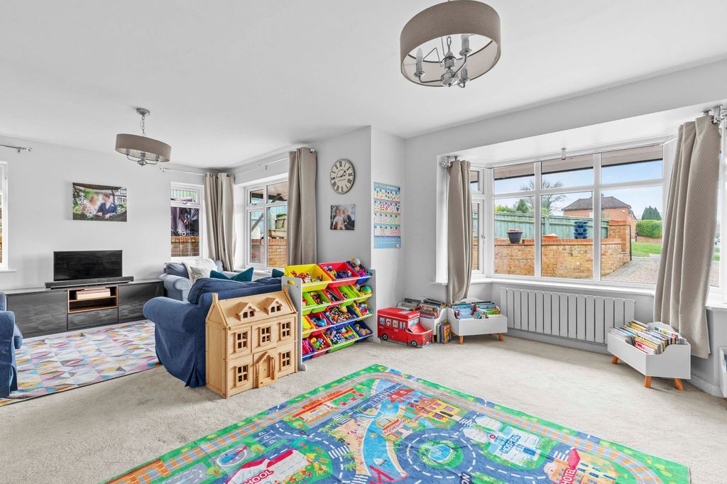 Additional image 5 of 4 bed semi-detached house for saleNew Road, Princes Risborough HP27