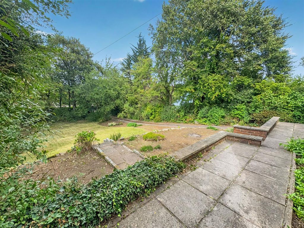 Additional image 31 of 3 bed detached bungalow for saleKnottingley Road, Pontefract WF8