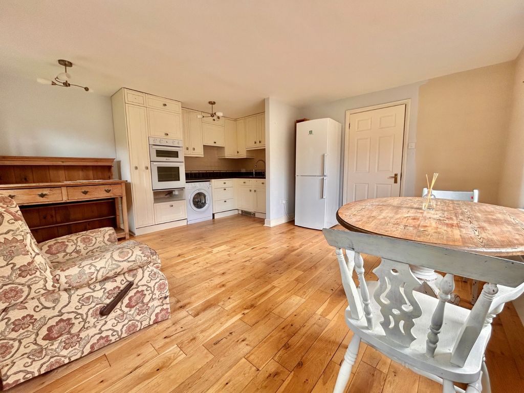 Additional image 2 of 2 bed flat for saleChantry Court, Tetbury GL8