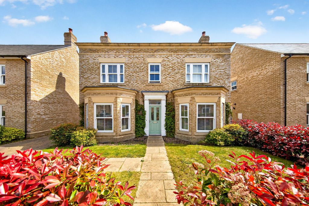 4 bed detached house for saleCambridge Drive, Lawford, Manningtree, Essex CO11