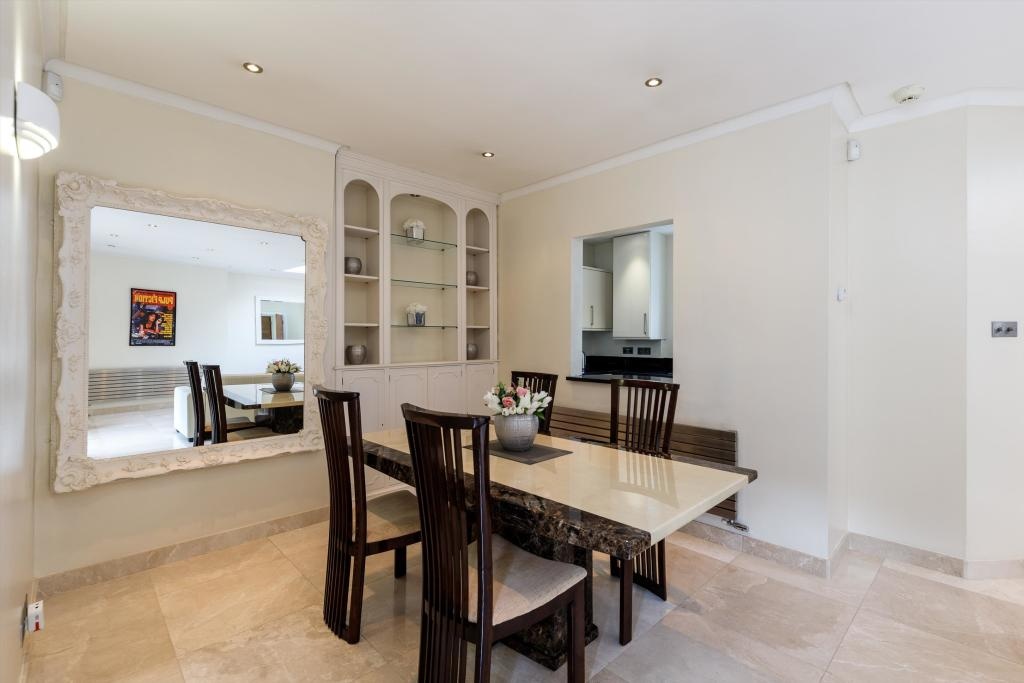 2 Bed Flat, Mount Street, W1K, N1 7GU photo 5