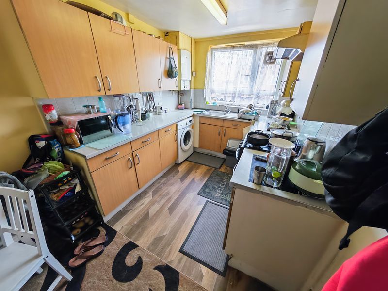 Additional image 2 of 3 bed flat for saleStroud Field, Northolt UB5