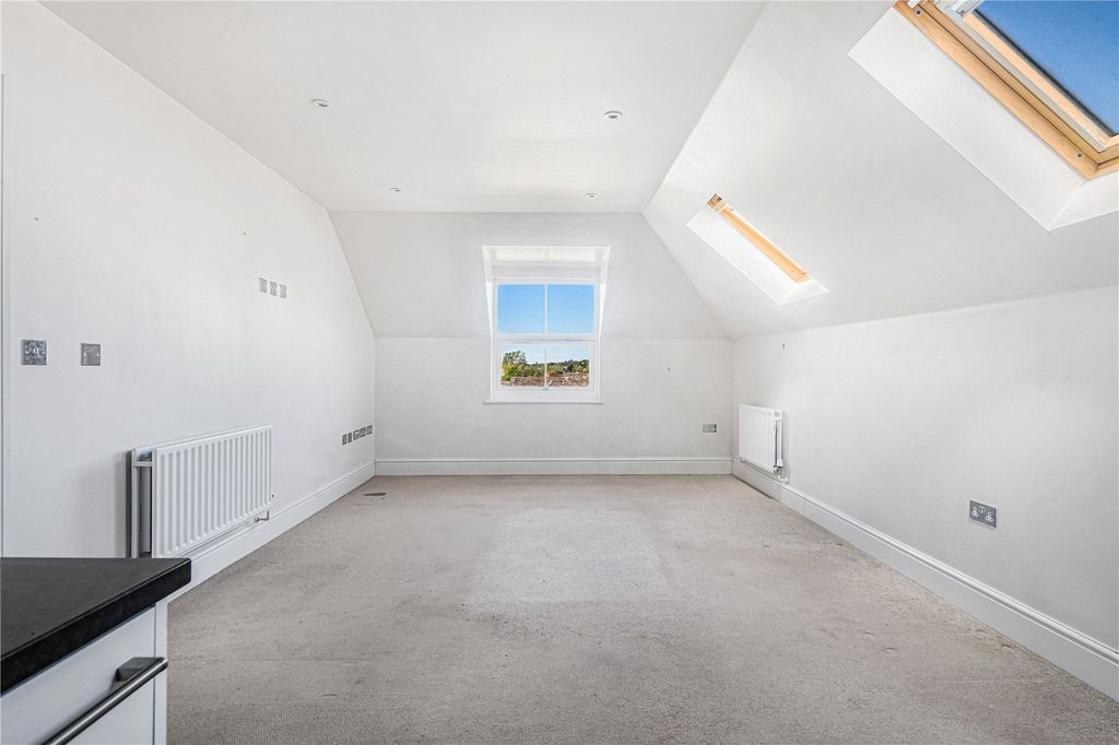 Additional image 9 of 2 bed flat for saleBarnhouse Close, Pulborough, West Sussex RH20
