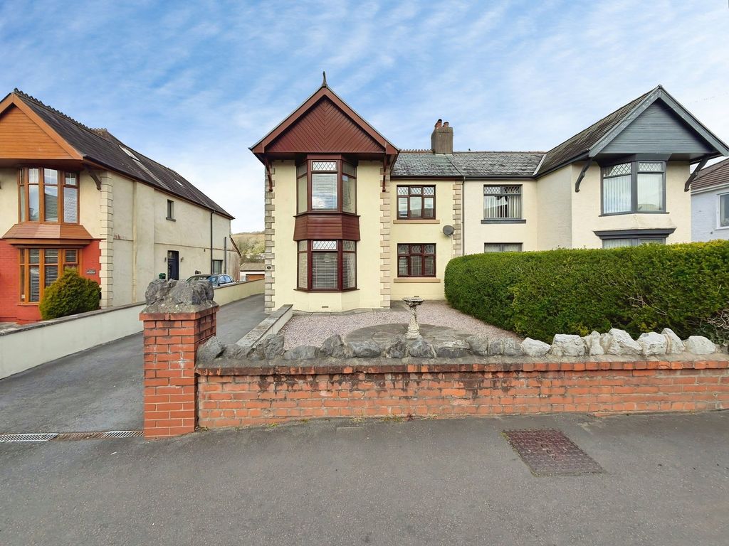 3 bed semi-detached house for saleCrymlyn Road, Neath SA10