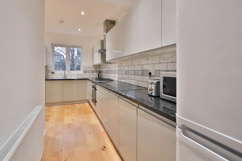 Additional image 6 of 3 bed end terrace house for saleByron Avenue, New Malden KT3
