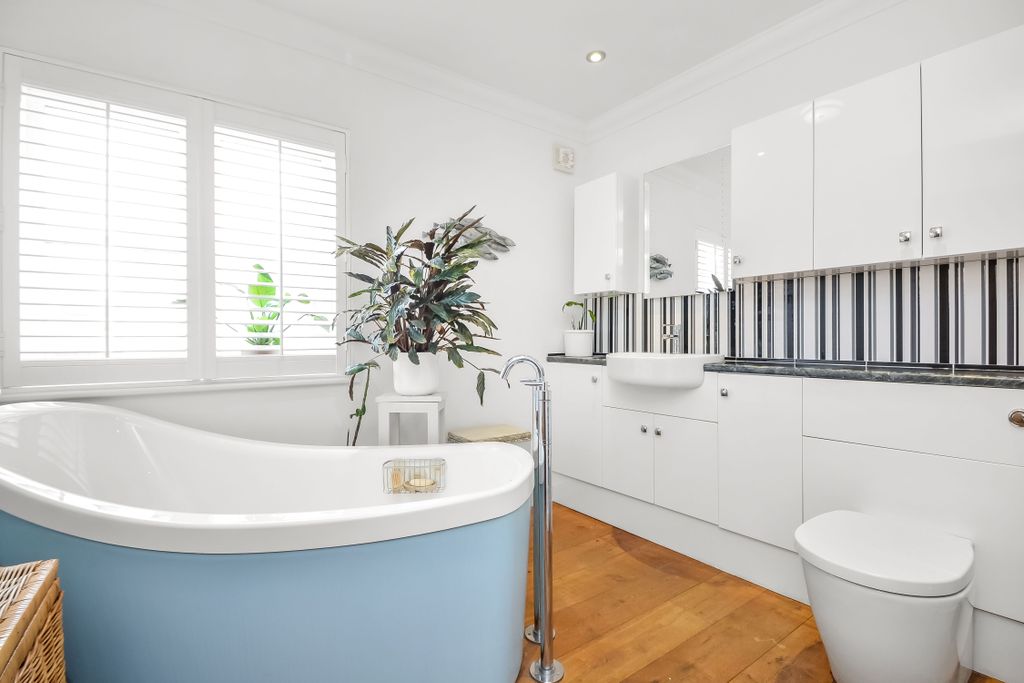 Additional image 17 of 4 bed town house for saleOld Portsmouth, Hampshire PO1