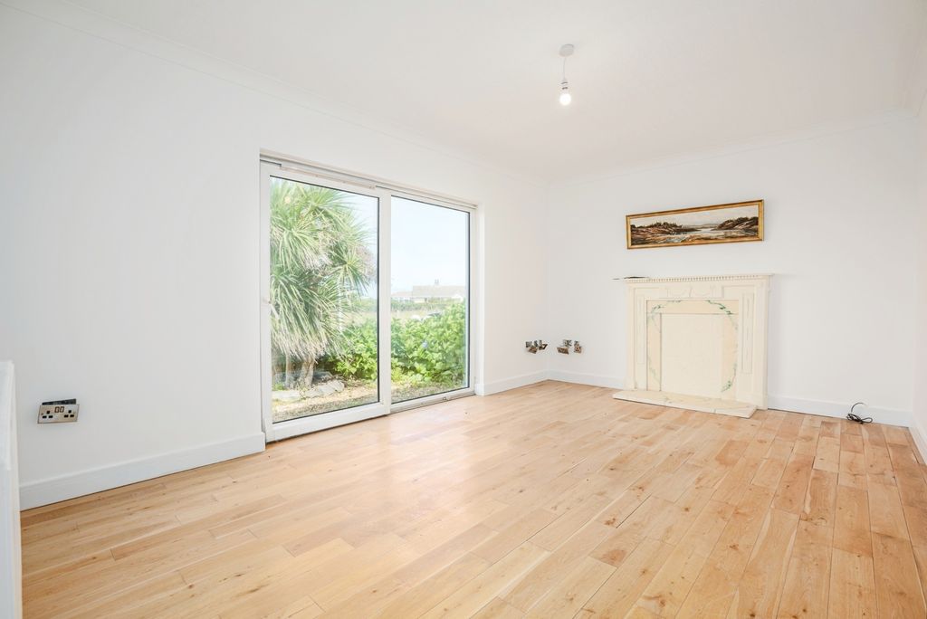 Additional image 8 of 4 bed bungalow for saleHeol Yr Esgob, Llanon, Ceredigion SY23