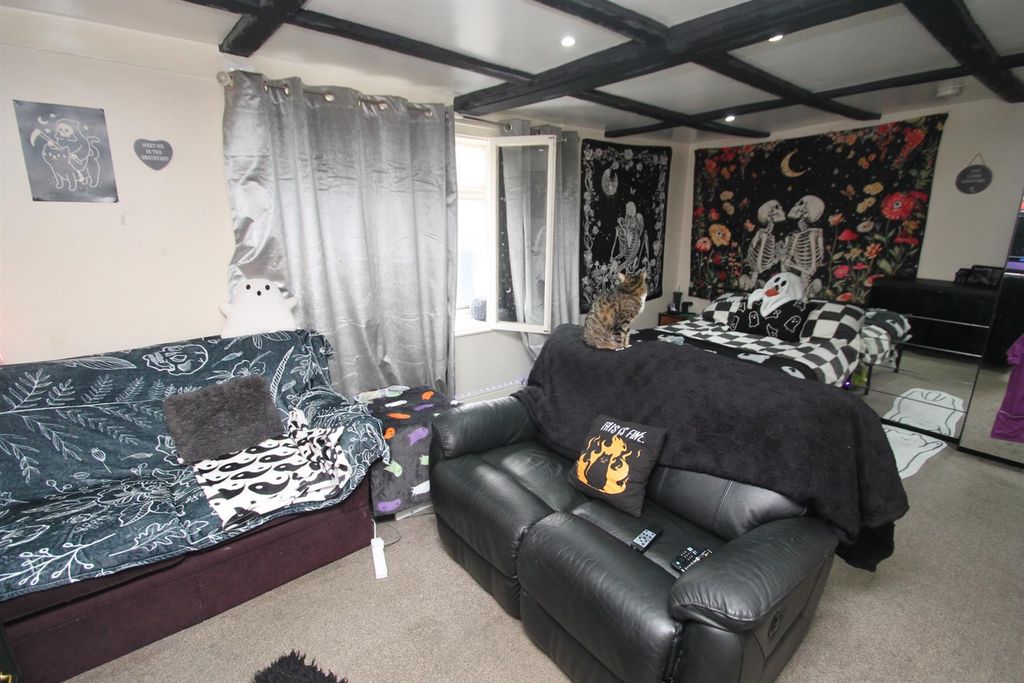 Additional image 6 of 4 bed flat for saleLower Stone Street, Maidstone ME15