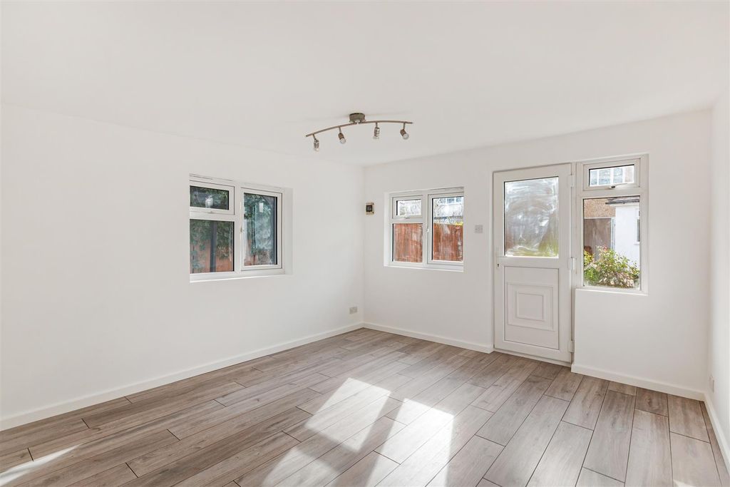 Additional image 7 of 3 bed end terrace house for saleMonkleigh Road, Morden SM4
