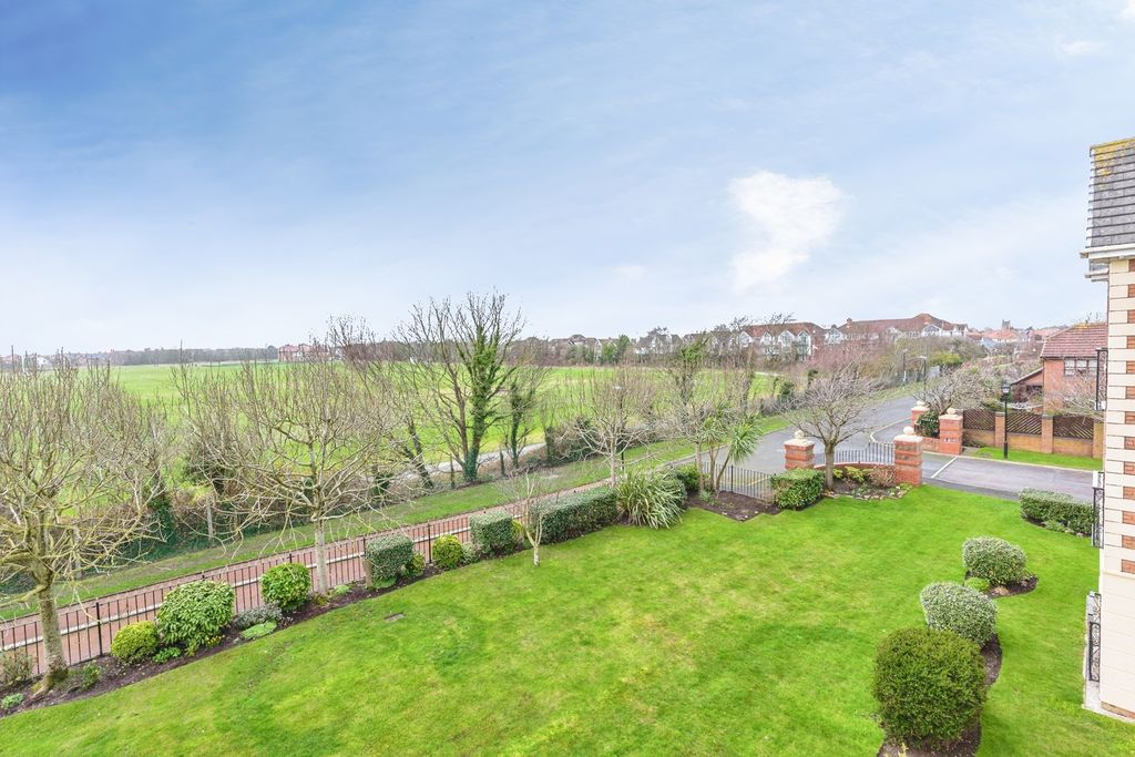 Additional image 2 of 2 bed flat for saleSunningdale Court, Lytham St. Annes, Lancashire FY8