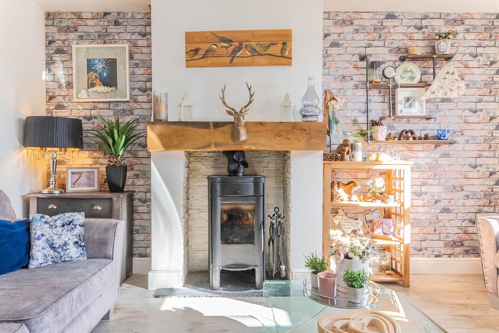 Additional image 12 of 4 bed semi-detached house for saleLondon Road, Maldon CM9