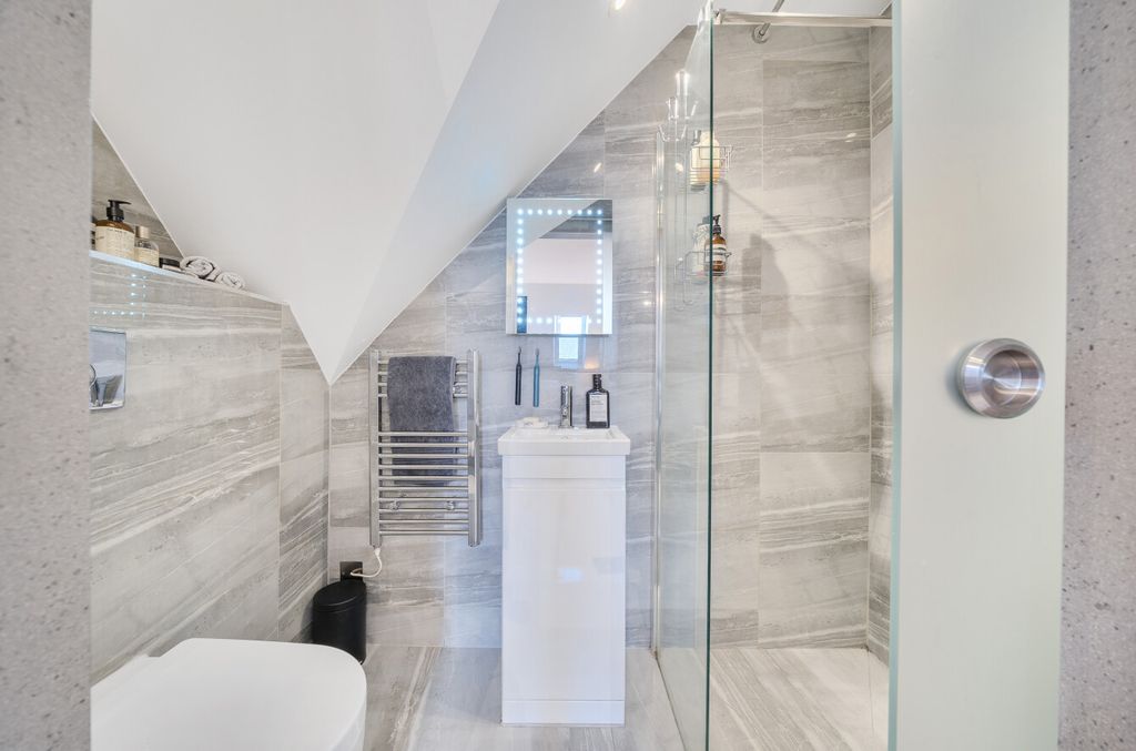 Additional image 15 of 2 bed flat for saleCrofton Lane, Orpington BR5