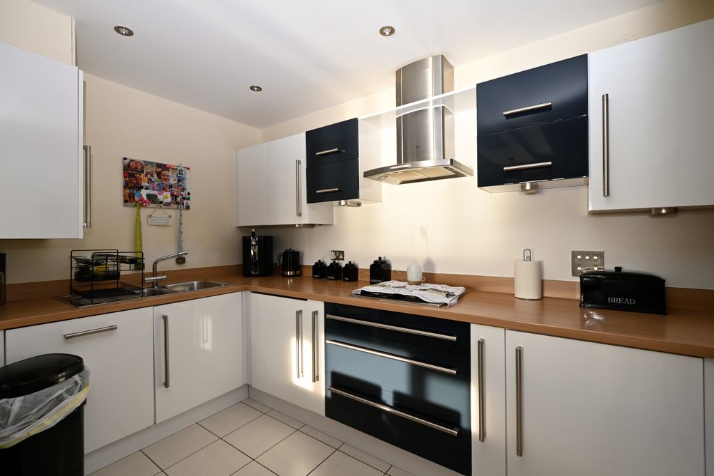 Additional image 2 of 2 bed flat for saleWest Quay, Newhaven BN9