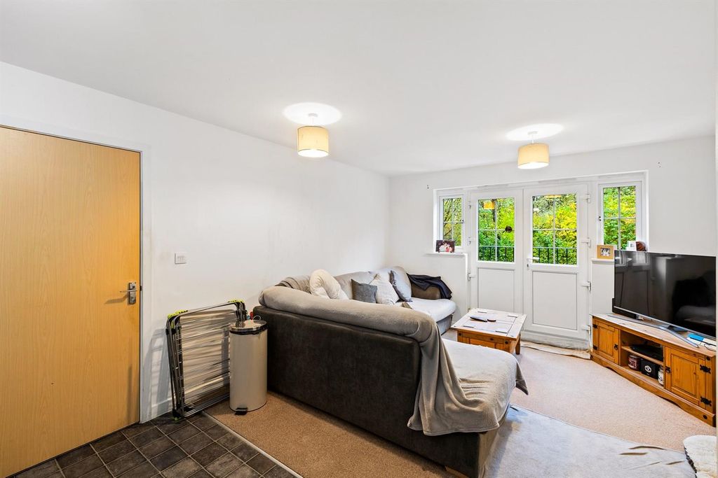 Additional image 7 of 2 bed flat for saleSpiro Close, Pulborough RH20