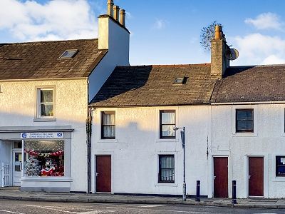 3 bed terraced house for sale8 Dashwood Square, Newton Stewart DG8