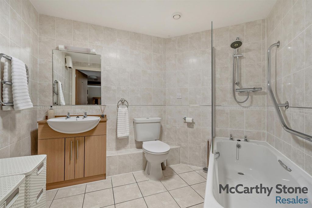 Additional image 6 of 1 bed flat for saleHollis Court, Castle Howard Road, Malton YO17