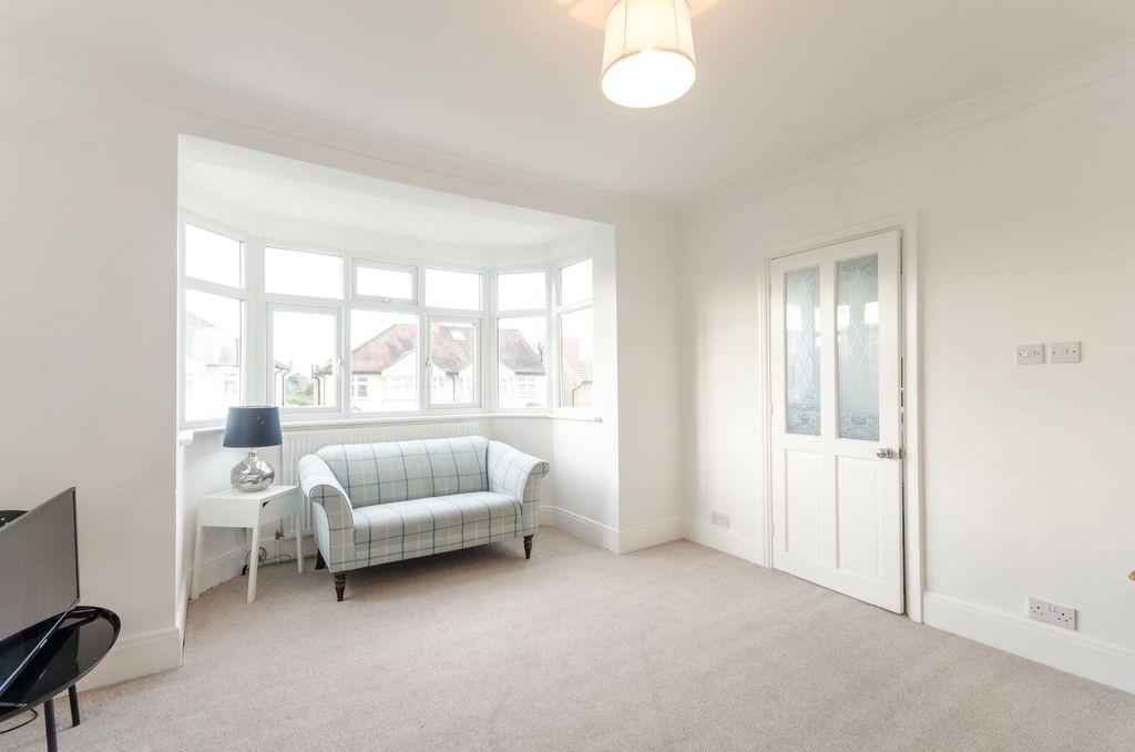 Additional image 14 of 3 bed maisonette for saleWestbury Road, New Malden KT3