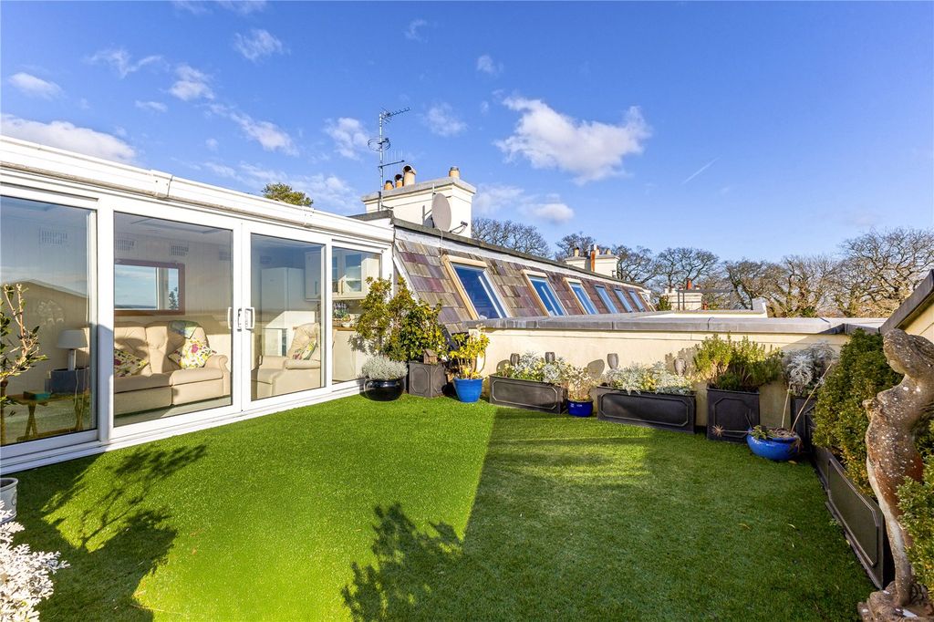 Additional image 17 of 3 bed flat for saleSwan Green, Emery Down, Lyndhurst, Hampshire SO43