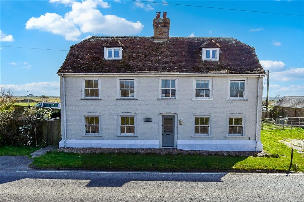 3 bed detached house for saleDymchurch Road, New Romney, Kent TN28