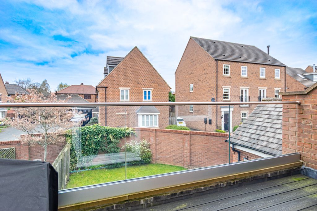 Additional image 12 of 4 bed semi-detached house for saleBorrough View, Leeds LS8