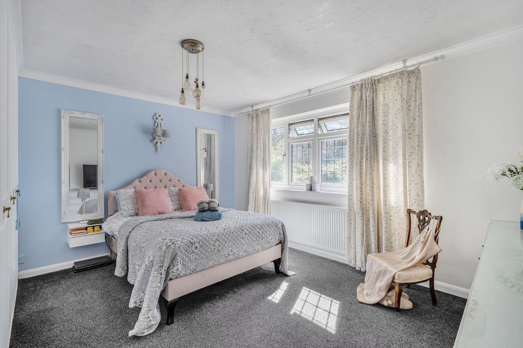 Additional image 6 of 3 bed detached house for saleHarriotts Lane, Ashtead KT21