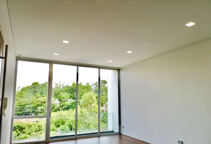 67 Holland Road photo 3