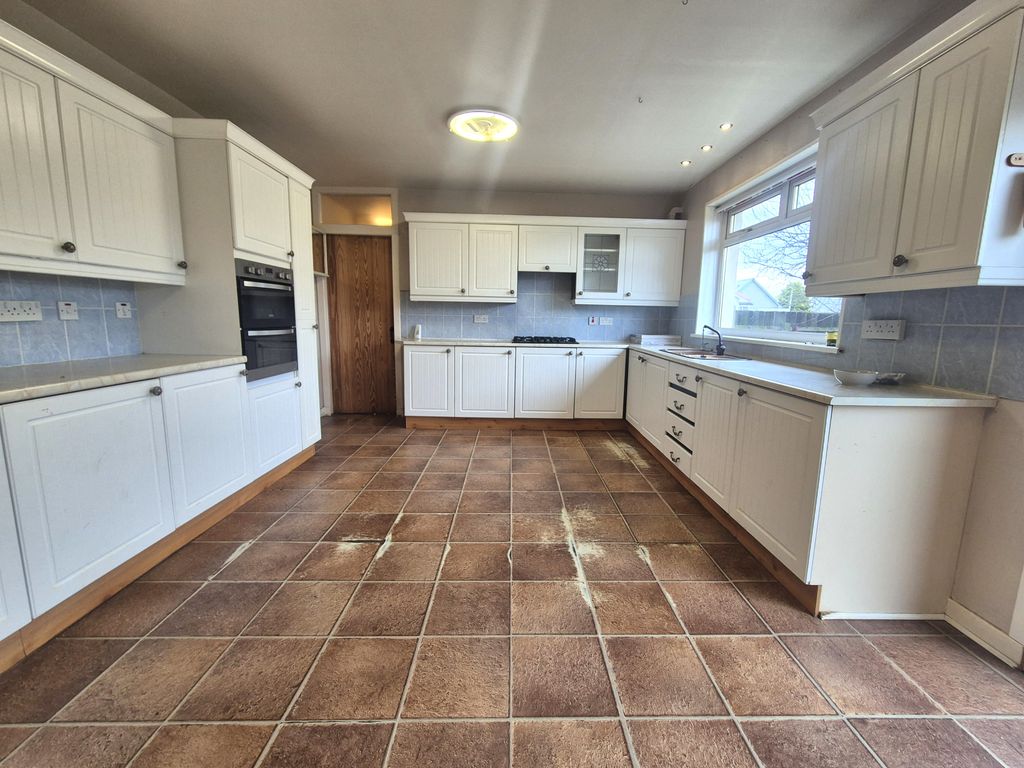Additional image 5 of 3 bed detached bungalow for saleElgin Road, Lossiemouth IV31