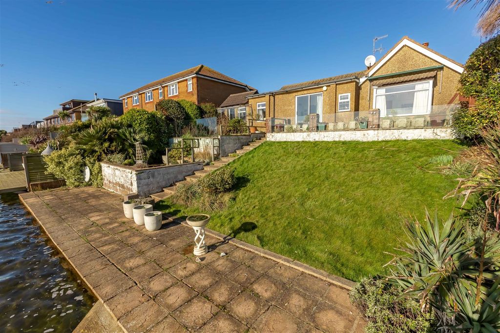 Additional image 21 of 3 bed detached house for saleBrighton Road, Lancing BN15