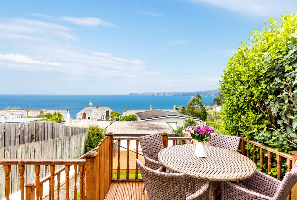 3 bed semi-detached house for saleTintagel Terrace, Port Isaac PL29