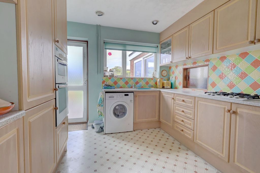 Additional image 6 of 3 bed bungalow for saleNew Road, Princes Risborough, Buckinghamshire HP27