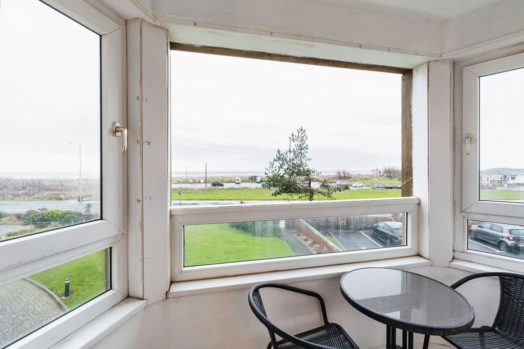 Additional image 3 of 2 bed flat for saleSouth Promenade, Lytham St. Annes, Lancashire FY8