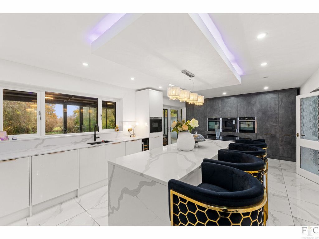 Additional image 10 of 6 bed detached house for saleThe Fairway, Oadby LE2