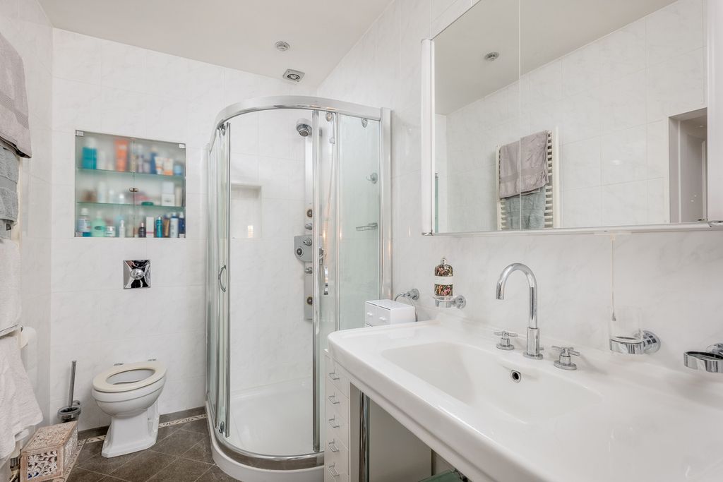 Additional image 17 of 7 bed villa for saleArlington Avenue, Leamington Spa, Warwickshire CV32