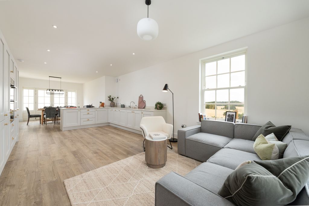 4 bed detached house for saleThe Hamilton, Plot 227, Longniddry Village, Longniddry EH32 photo 5