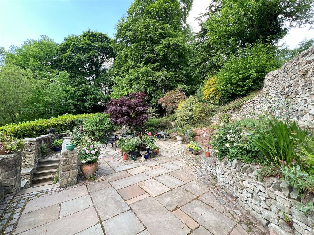 Additional image 32 of 4 bed property for saleAbbey Green Road, Leek ST13