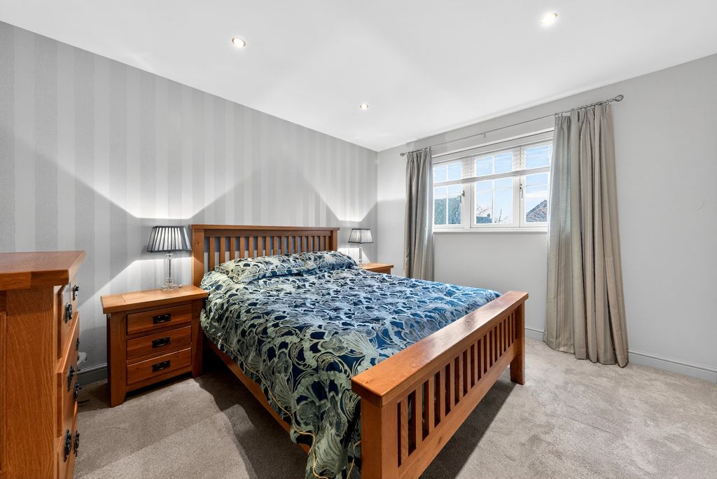 Additional image 15 of 5 bed detached house for salePhillipott Close, Newark NG24