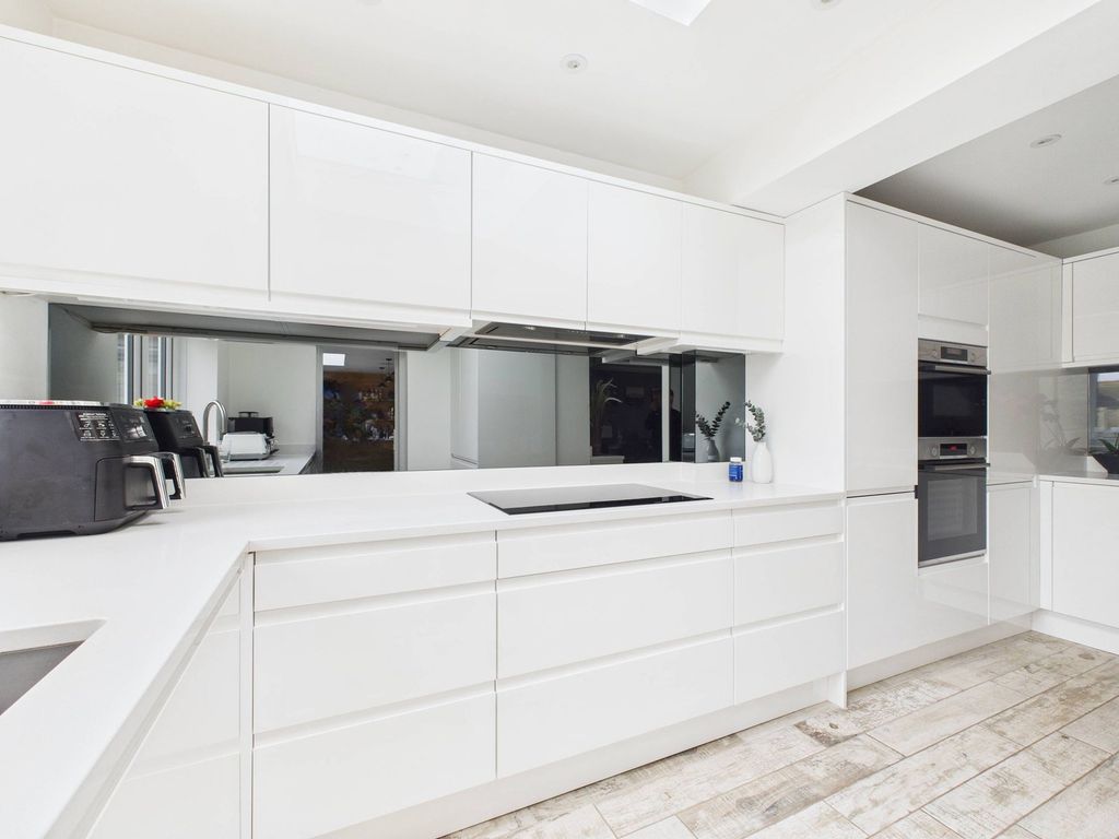 Additional image 18 of 5 bed detached house for saleElm Grove, Lancing BN15