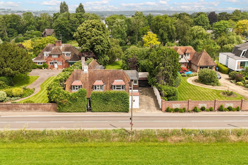 Additional image 19 of 5 bed detached house for saleQuarrywood Road, Marlow SL7
