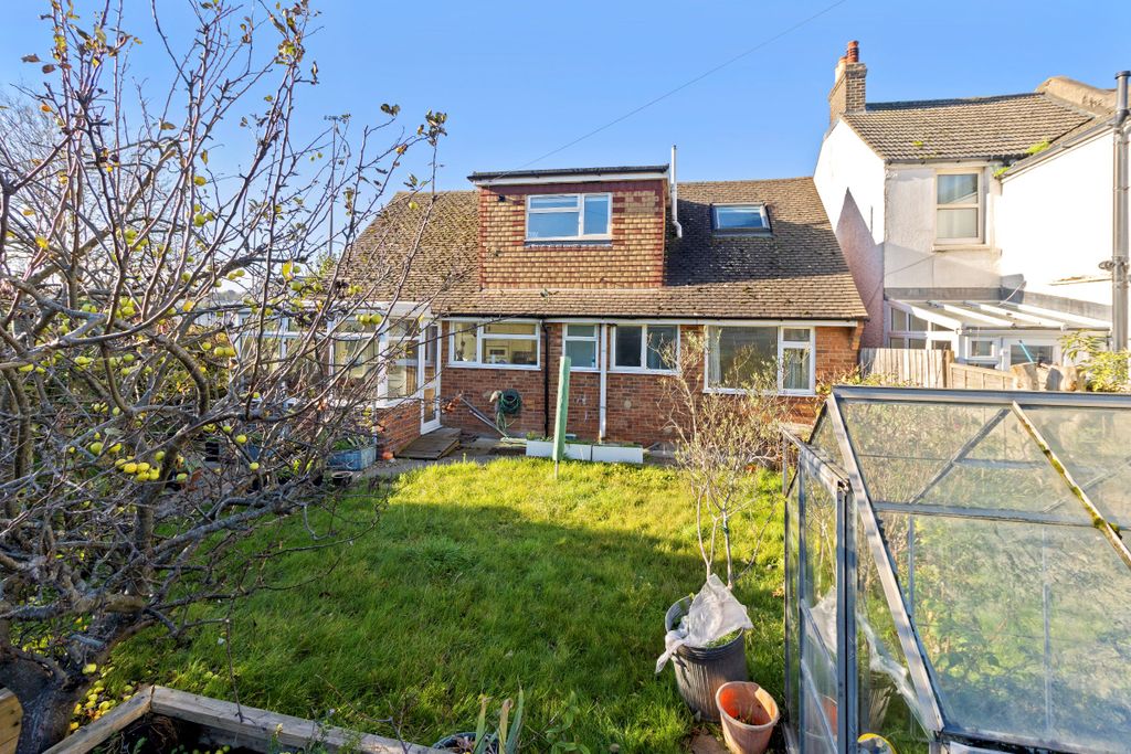 Additional image 29 of 4 bed chalet for saleRailway Road, Newhaven BN9