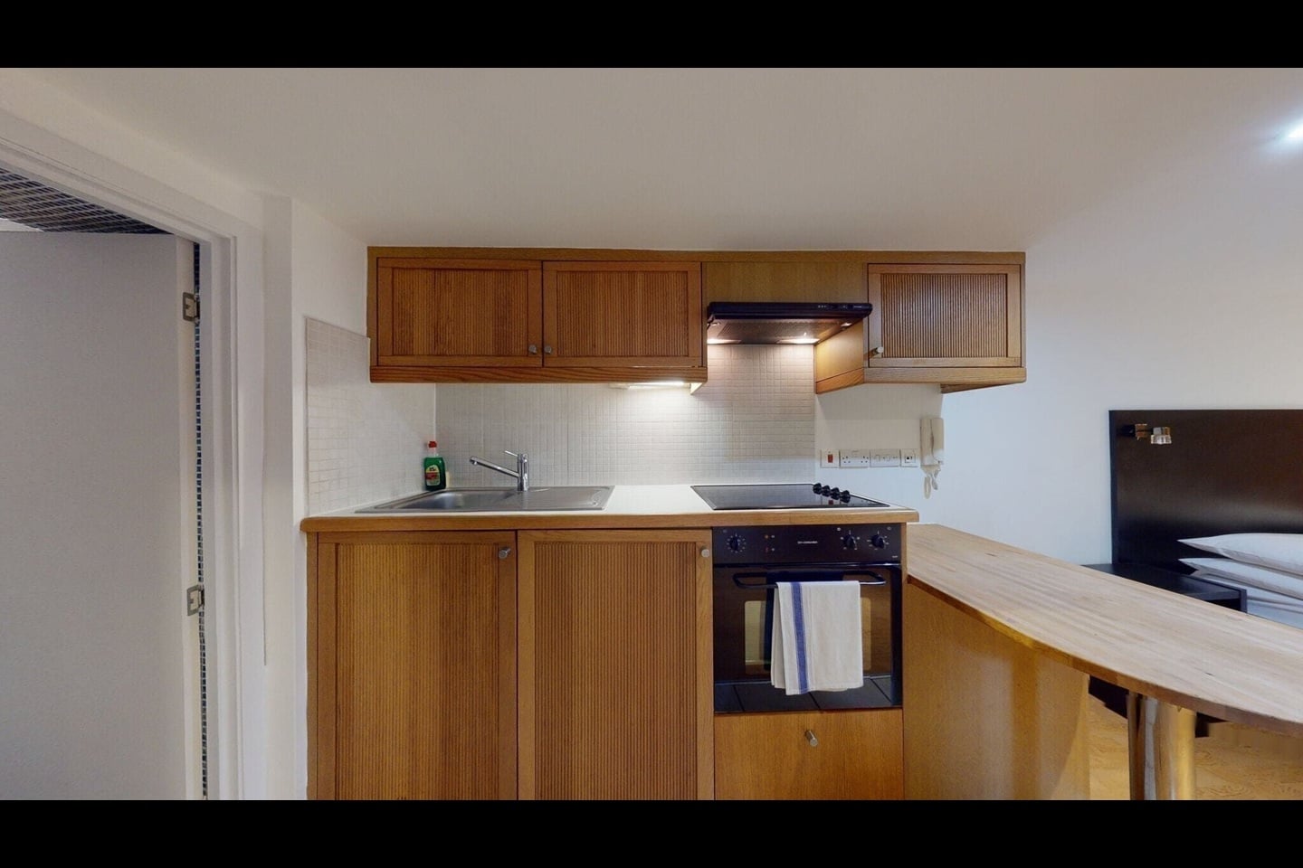 Studio Flat, Cartwright Gardens, WC1H, N1 7GU photo 4